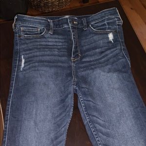 8R Abercrombie and Fitch jeans